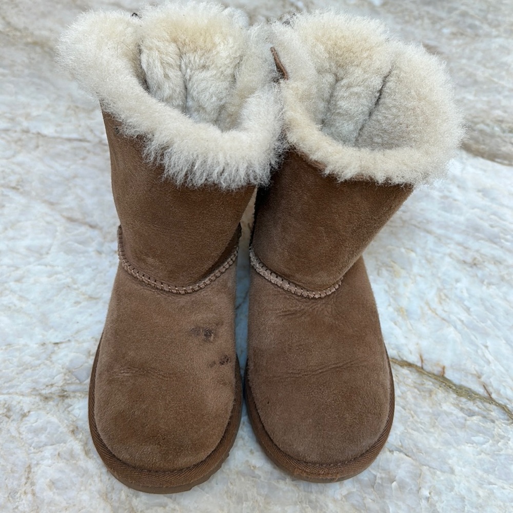 Girls Uggs